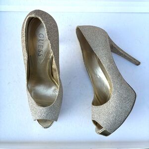 Women’s GUESS Patches Gold Glitter Platform Peep Toe Pumps Size 6 1/2 M